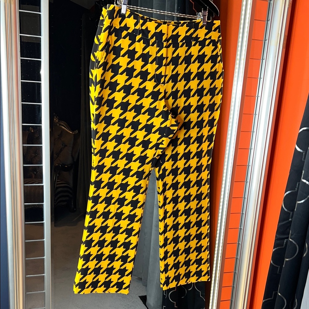 Vibrant Hive Authority ๐ Houndstooth Power Suit - Picture 4 of 7